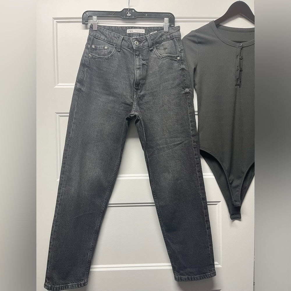 Zara women’s Jeans and FREE TOP - Picture 1 of 16
